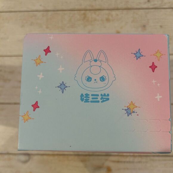 Special Eyes BB3 Kitten Wardrobe White Cat - Picture 5 of 6